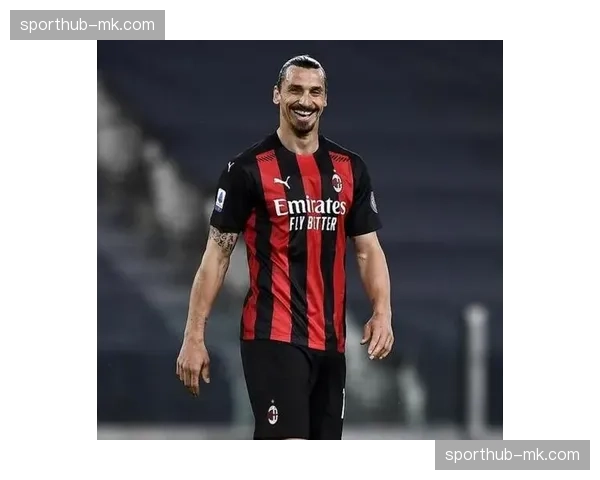 米兰三中卫出球节奏被摸透 长传过多致效率下降